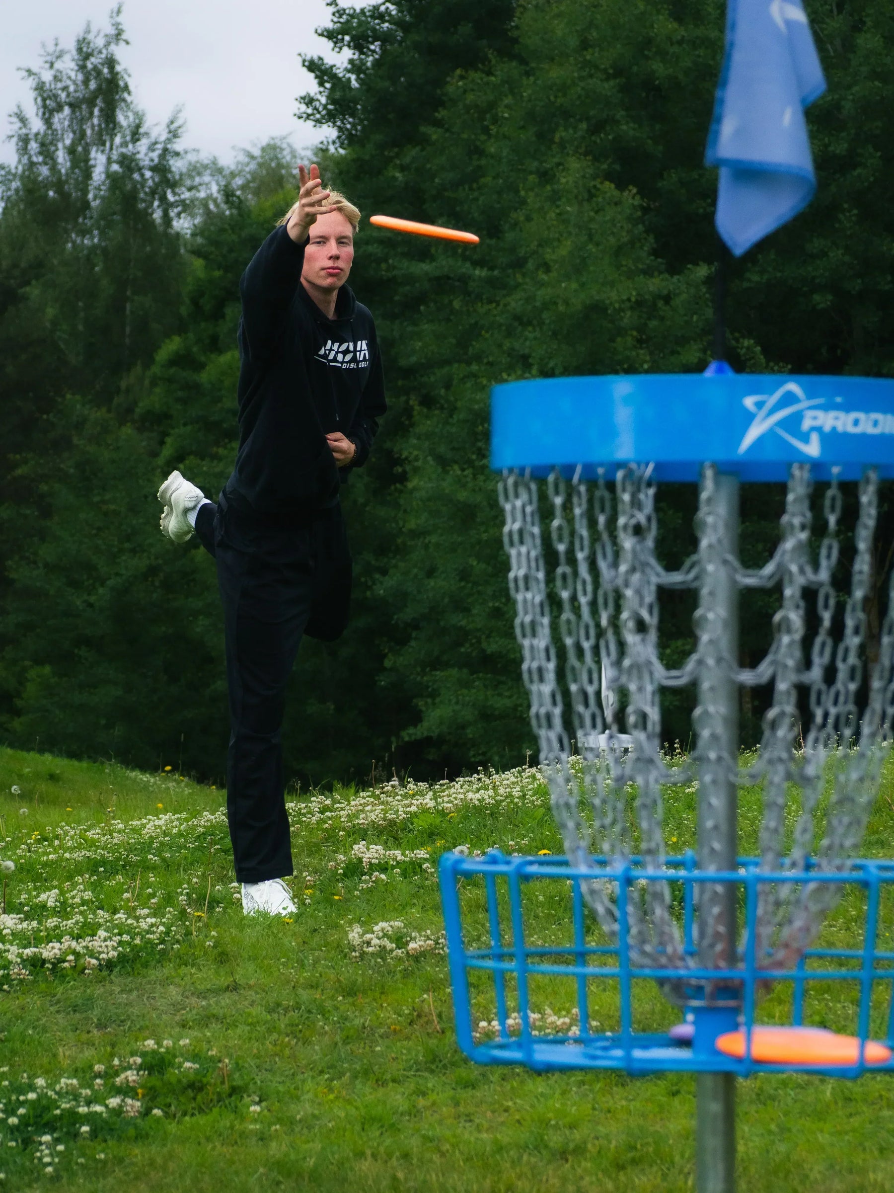 Mitä birdie, bogey ja eagle tarkoittavat frisbeegolfissa?